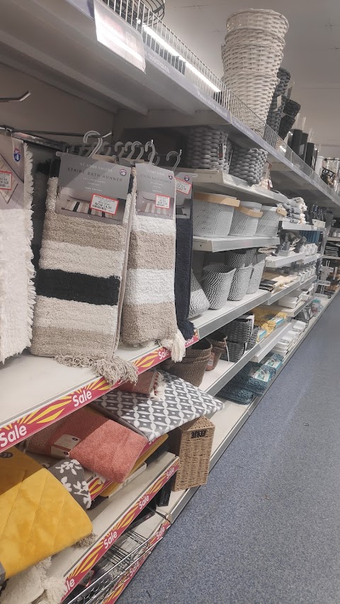 B&M Home Store