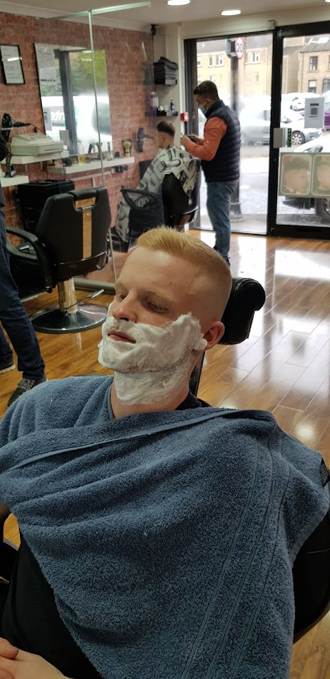 Moon Barbers