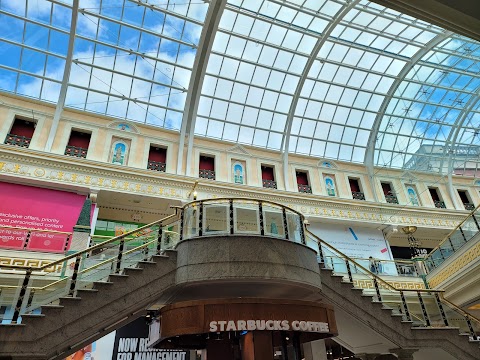 Starbucks Coffee @ Trafford Center