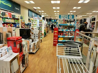 Robert Dyas Enfield