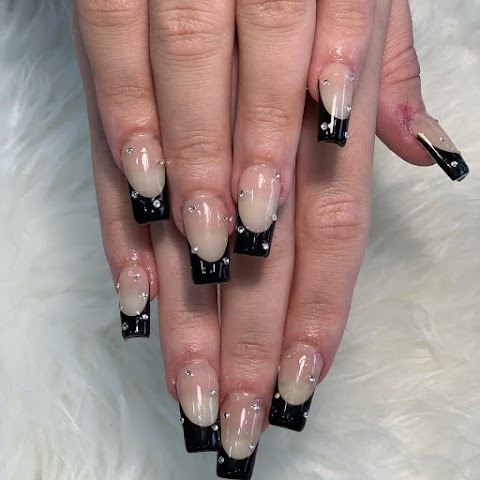 Vivian's Nails Salon