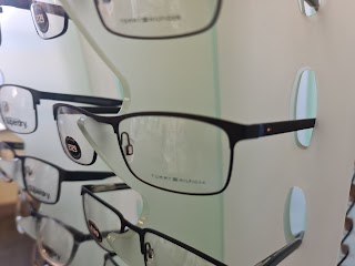 Specsavers Opticians and Audiologists - Longton