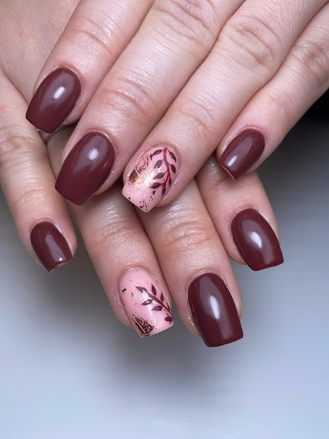 Sophie Morgan Nails