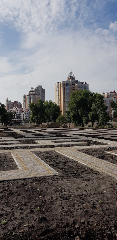 Лабиринт в парке 'Наталка'