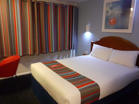 Travelodge Birmingham Sheldon