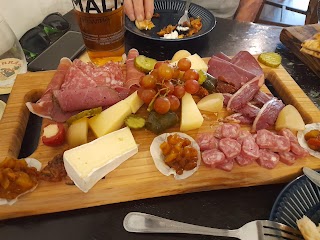 The Mad Platter