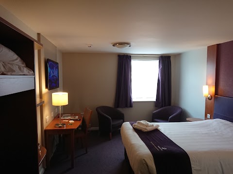 Premier Inn Rotherham East (M18/M1) hotel