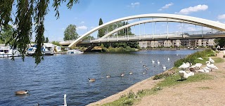 Walton Bridge Garage