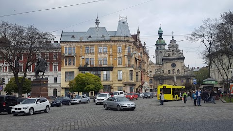 Пам'ятник Адамові Міцкевичу