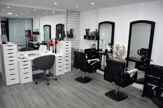 Pretty Woman Hair & Beauty Salon