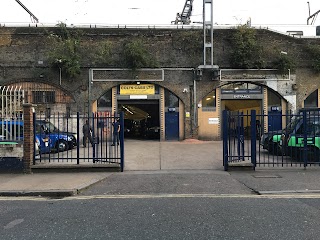 Colts Cabs Ltd Weavers Fields