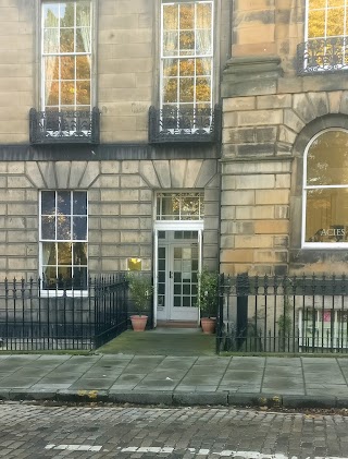 Randolph Crescent Hostel