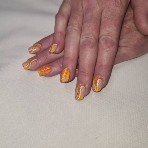 Natalie's nails & Beauty