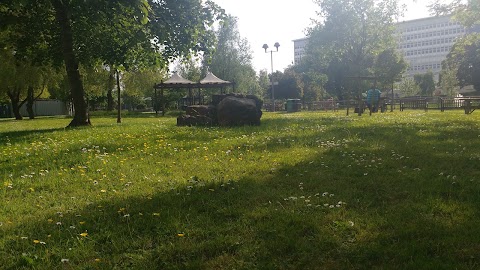 Heath Hospital Garden