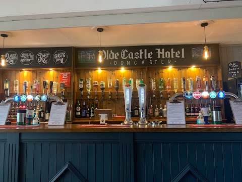 Olde Castle Hotel