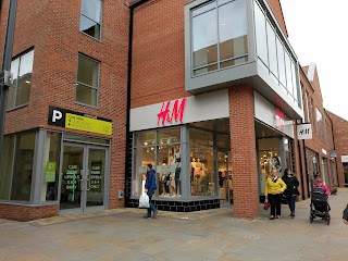 H&M