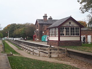 Hadlow Road Railway Station