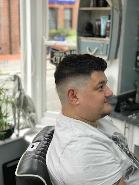 Mario's j Barber