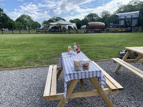 Clyngwyn Farm Bunkhouse and Cafe