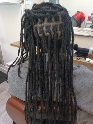 Drea Locs and Nailz - Dreadlock Salon Suite