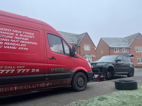 Mobile Rubber Solutions Tyre Fitting And Repair 24/7 Leeds & Yorkshire Area 24/7 Emergency Call Outs