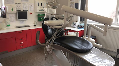 Bhandal Dental Practice (Darlaston Surgery)