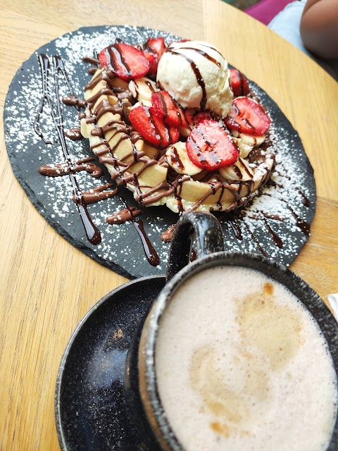 Daily Dose Cafe and Dessert Shop