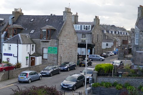 Lochnagar Guest House