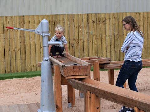 Grass Hoppers Indoor & Outdoor Play (Tingley Garden Centre)