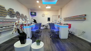 Usa Nails & Spa