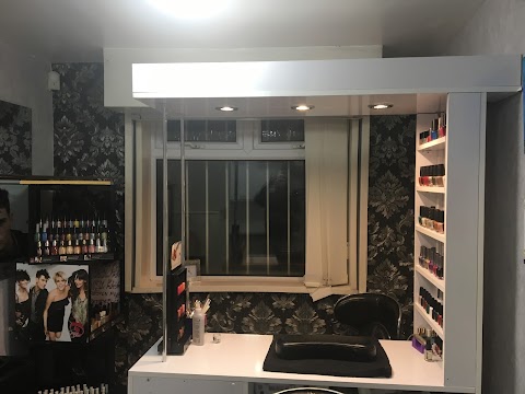 Urooj's Ladies Hair & Beauty Salon