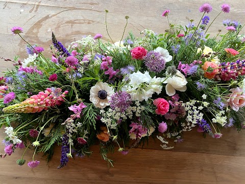 Milton Keynes Funeral Flowers