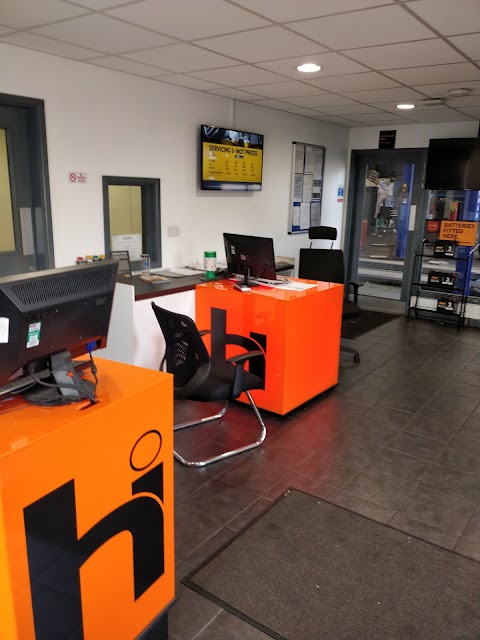 Halfords Autocentre Nottingham (Arnold)