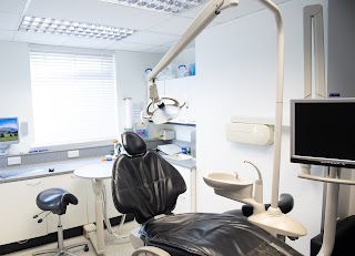 Cahill Dental & Implant Clinic