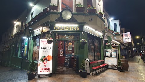 Quinns Bar