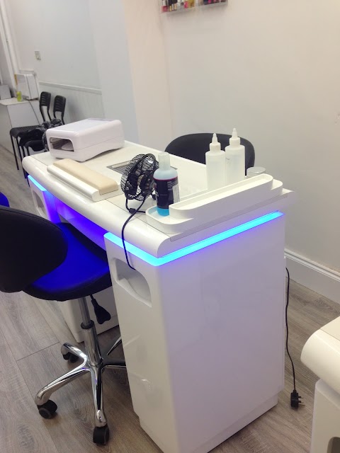 Kiki's Foot Clinic Wolverhampton & Nail Bar