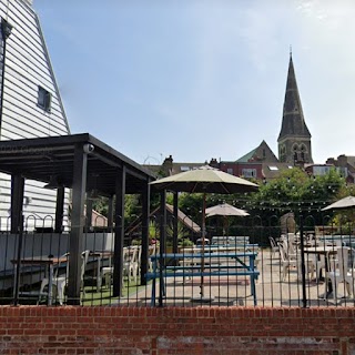 George Inn Beer Garden