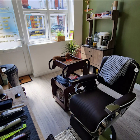 JennyHouse men's salon