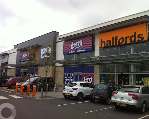 Halfords - Llanelli