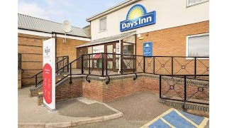 Days Inn by Wyndham Watford Gap