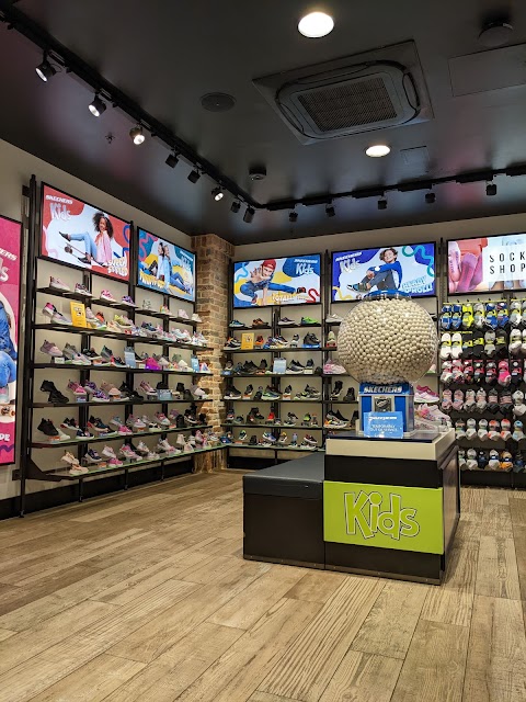 SKECHERS Retail