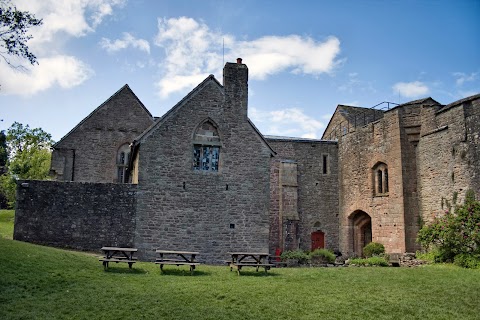 YHA St Briavels Castle