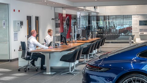 Porsche Service Centre Stockport