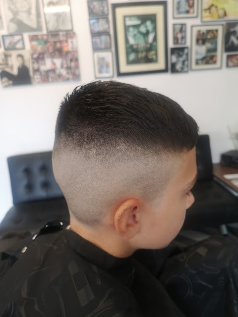 Eldivo gents hairdressers also do ladys