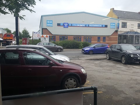 Halfords Autocentre Castleford