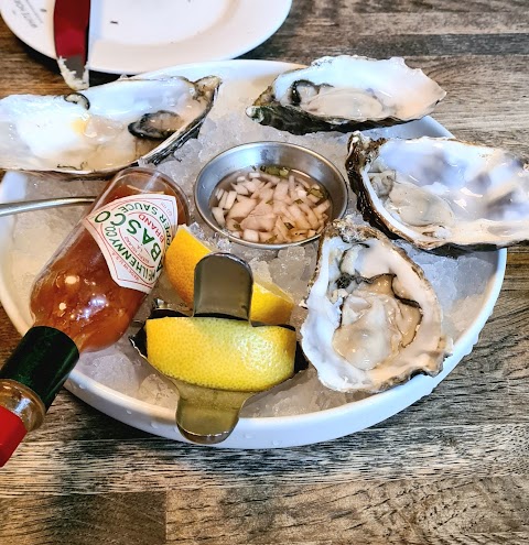 White Horse Oyster & Seafood Bar