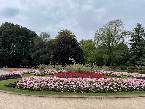 Caldecott Park