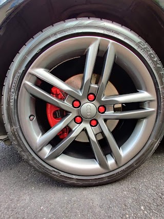 Dreamwheels - Mobile Alloy Wheel Refurbishment