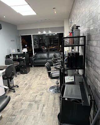 Mirrors Hair and Beauty Salon