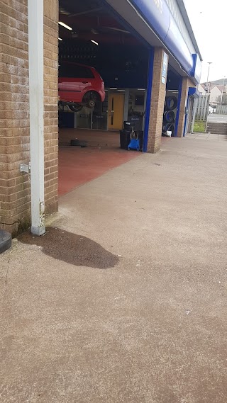 Kwik Fit - Penicuik